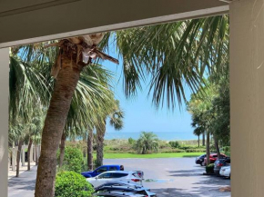 SeaClusion-Oceanview, Mini split AC, Beach Chairs